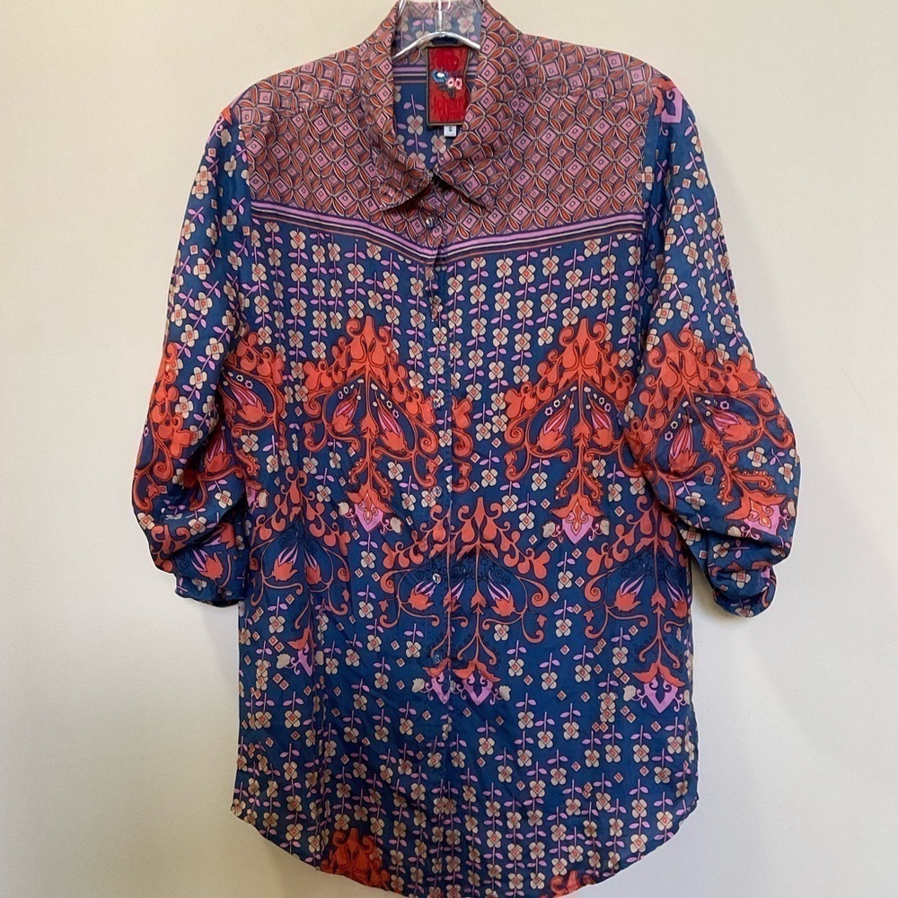JOHNNY WAS Scarf Print STACY B Blouse 100% Silk Button Down Shirt Size Small